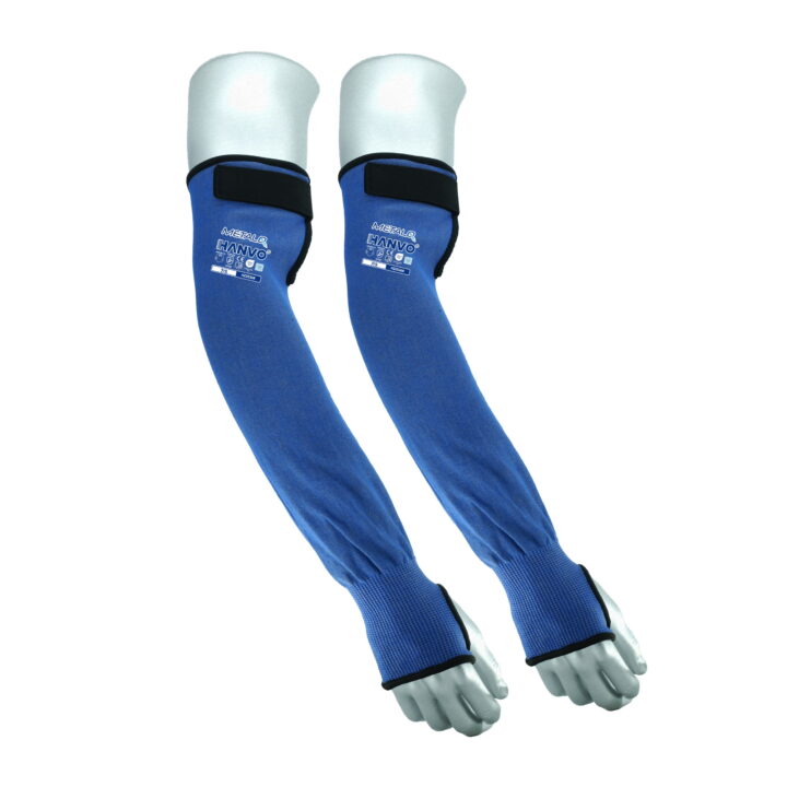 HANVO’s 15‑gauge nylon‑MetalQ cut‑resistant arm sleeve offers ANSI A5 cut‑level E forearm protection while keeping good dexterity. 45 cm extended‑length provides enhanced forearm coverage in high‑risk working scenarios. Built‑in thumb‑slot fixes sleeve position during active movement. Top‑sewn velcro closure creates snug customized fit on upper arm. This high‑level forearm protective sleeve is ideal for glass handling, metal fabrication, machinery and equipment, facility maintenance and warehousing operations.