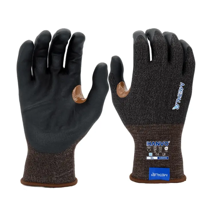 Elastic 18-gauge polyester MetalQ blended liner owns stable ANSI A5 cut resistance and great stretch fit, foam nitrile dipping provides durable gripping power, seamless ergonomic liner effectively relieve hand soreness for all-day wearing, universal touch function adapts most industrial smart equipment. Certified by global safety standards, suitable for metal cutting auxiliary, logistics cargo sorting, auto repair workshop and general heavy manual operation scenarios.